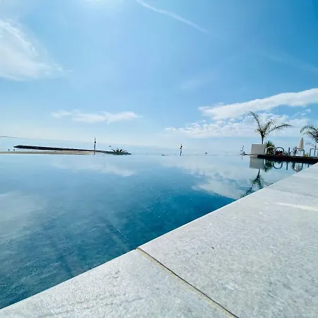 アパート Luxury Mind Vue Exceptionnelle Pied Dans L'eau Parkings Prives 2 Places Climatisation Hyper Centre D'exception *