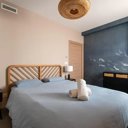 Luxury Mind Vue Exceptionnelle Pied Dans L'eau Parkings Prives 2 Places Climatisation Hyper Centre D'exception アパート ラ・グランド・モット