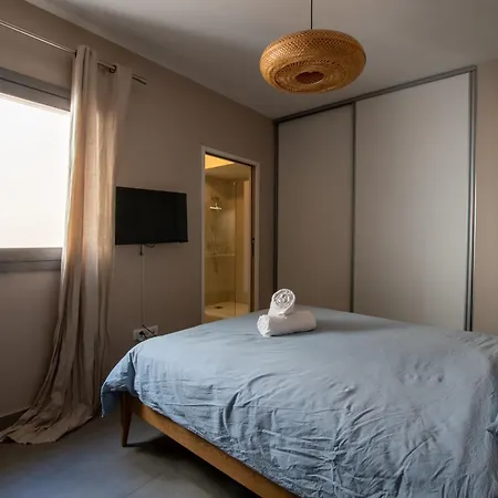 Luxury Mind Vue Exceptionnelle Pied Dans L'eau Parkings Prives 2 Places Climatisation Hyper Centre D'exception アパート ラ・グランド・モット