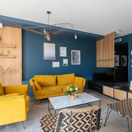 アパート Luxury Mind Vue Exceptionnelle Pied Dans L'eau Parkings Prives 2 Places Climatisation Hyper Centre D'exception