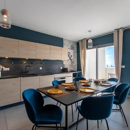 アパート Luxury Mind Vue Exceptionnelle Pied Dans L'eau Parkings Prives 2 Places Climatisation Hyper Centre D'exception *