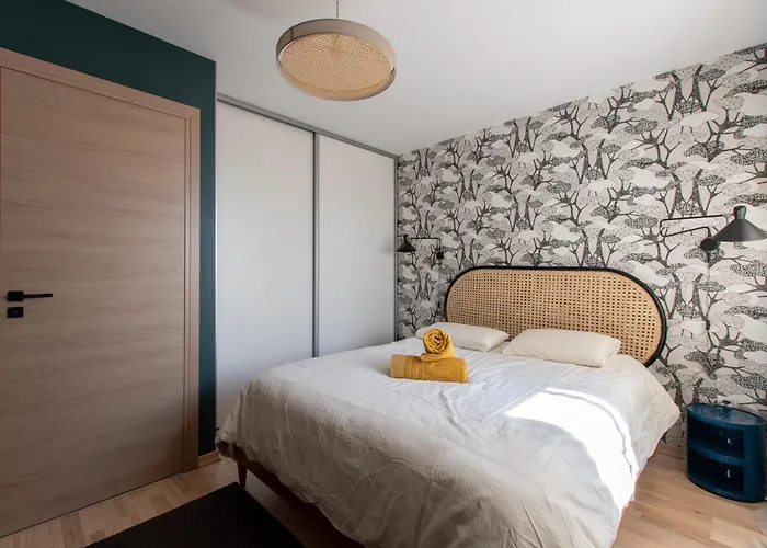 Luxury Mind Vue Exceptionnelle Pied Dans L'eau Parkings Prives 2 Places Climatisation Hyper Centre D'exception *